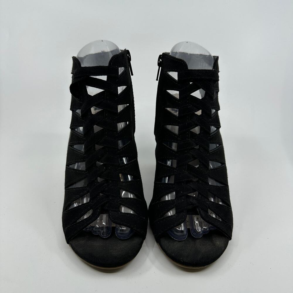 Fergalicious Shoes Womens US 7.5M Black Pardon Sandals Strappy Block Heel Party